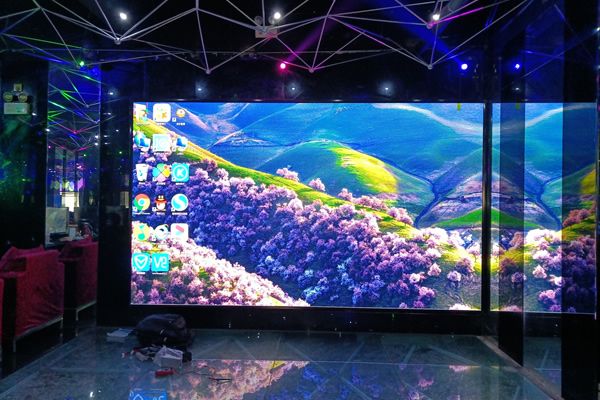 室內(nèi)LED顯示屏一般應(yīng)用在什么行業(yè)？