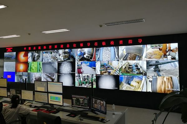 一塊拼接屏顯示多少路視頻監(jiān)控畫面合適？